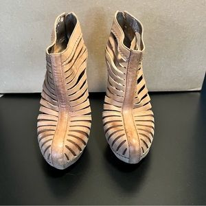 BCBGeneration Eddah Ankle Boot